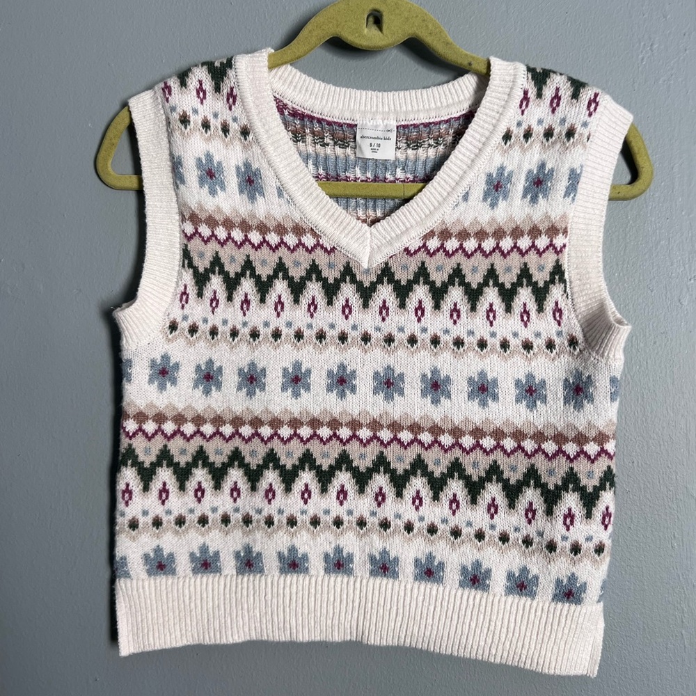 Abercrombie kids 9-10 knitted vest